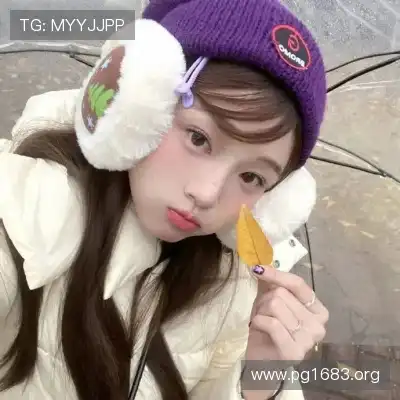 薄霜凤